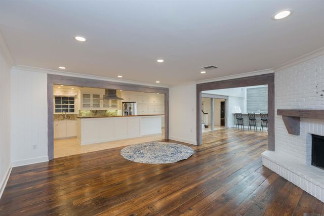 4843 Sweetbriar St, Baton Rouge, LA 70808