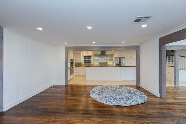 4843 Sweetbriar St, Baton Rouge, LA 70808