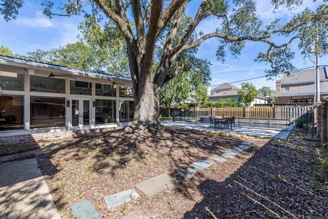 4843 Sweetbriar St, Baton Rouge, LA 70808