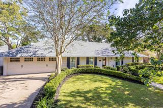 4843 Sweetbriar St, Baton Rouge, LA 70808