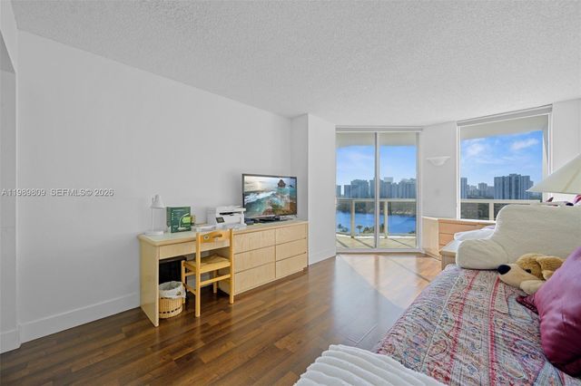 3598 Yacht Club Dr 1204, Aventura, FL 33180