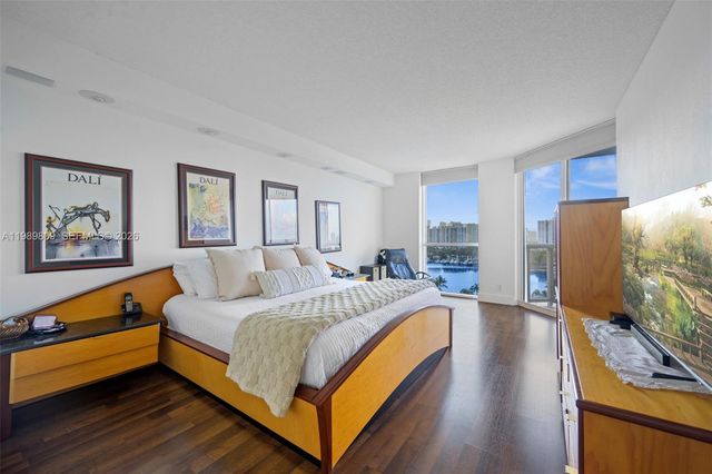 3598 Yacht Club Dr 1204, Aventura, FL 33180