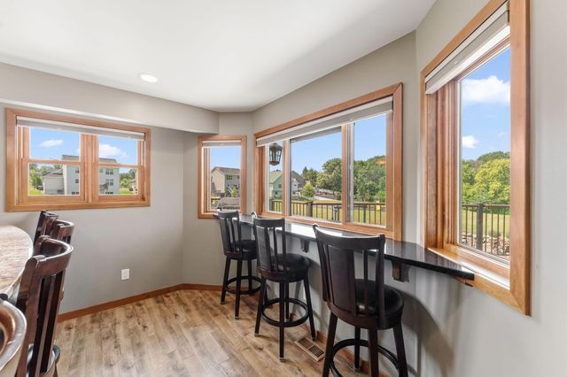 2400 Jennifer Lane, Shakopee, MN 55379