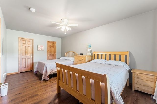 2400 Jennifer Lane, Shakopee, MN 55379