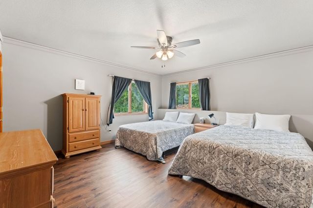 2400 Jennifer Lane, Shakopee, MN 55379