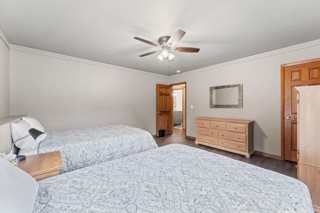 2400 Jennifer Lane, Shakopee, MN 55379