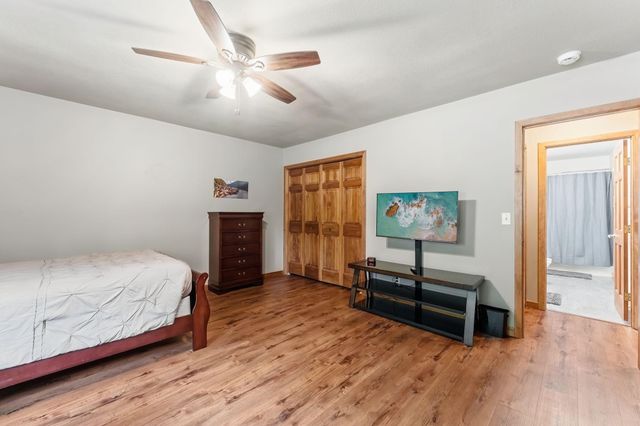2400 Jennifer Lane, Shakopee, MN 55379