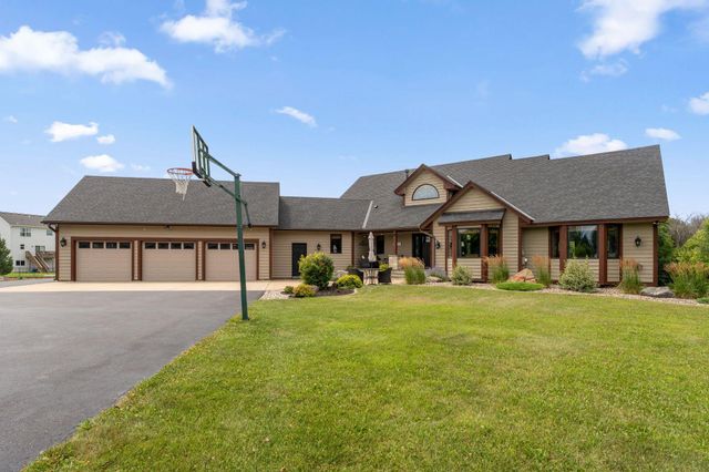 2400 Jennifer Lane, Shakopee, MN 55379