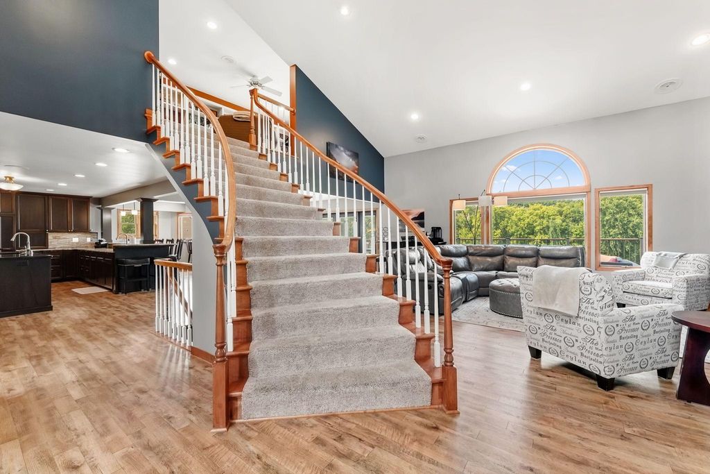 2400 Jennifer Lane, Shakopee, MN 55379 — photo 5