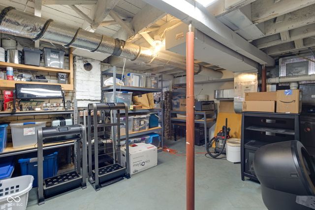 1002 N New Jersey Street, Indianapolis, IN 46202