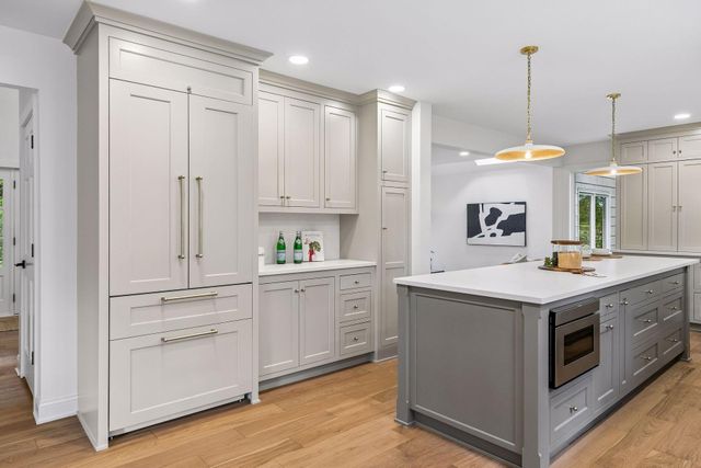 5804 Schaefer Road, Edina, MN 55436