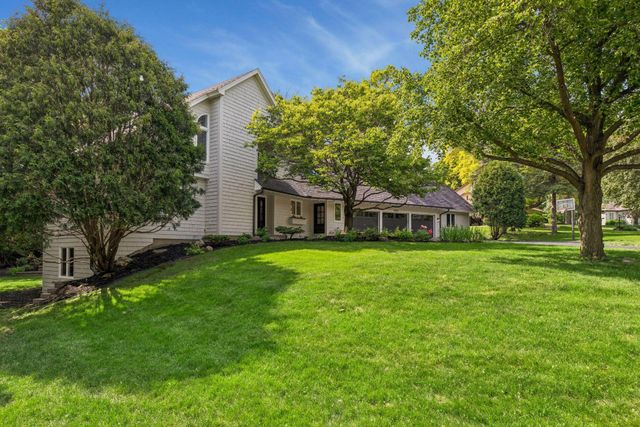 5804 Schaefer Road, Edina, MN 55436