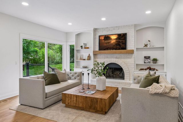 5804 Schaefer Road, Edina, MN 55436