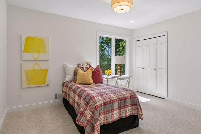5804 Schaefer Road, Edina, MN 55436