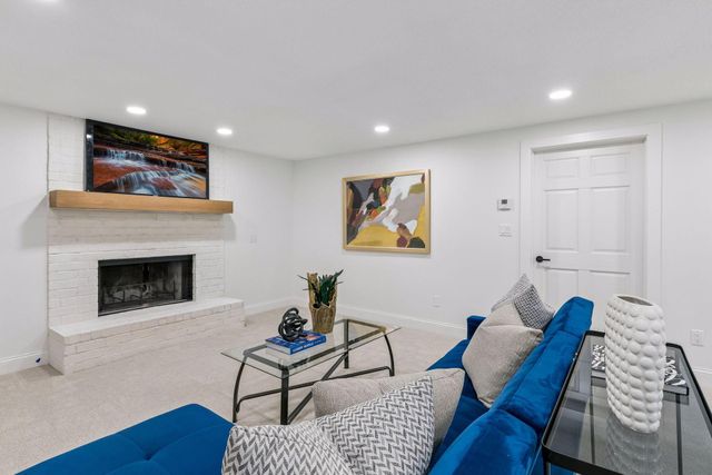 5804 Schaefer Road, Edina, MN 55436