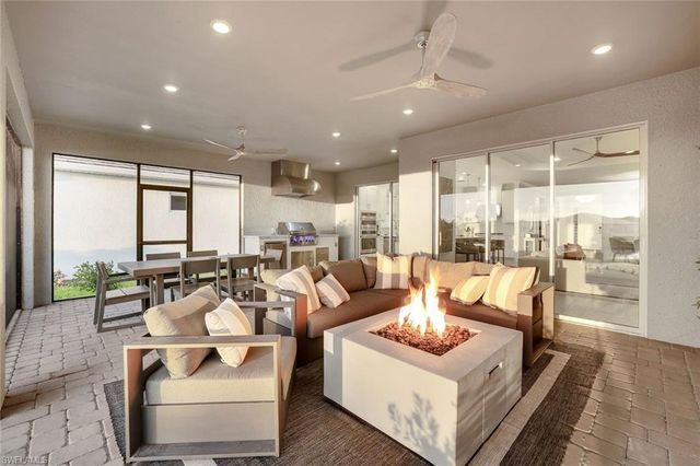 15653 Triesta Ln, Naples, FL 34114