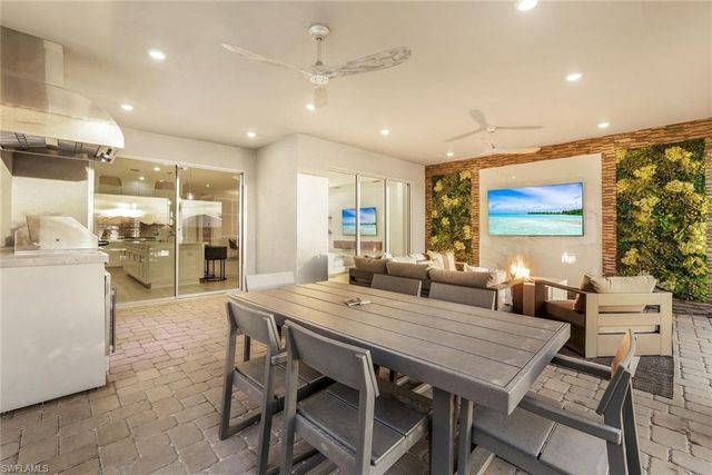 15653 Triesta Ln, Naples, FL 34114