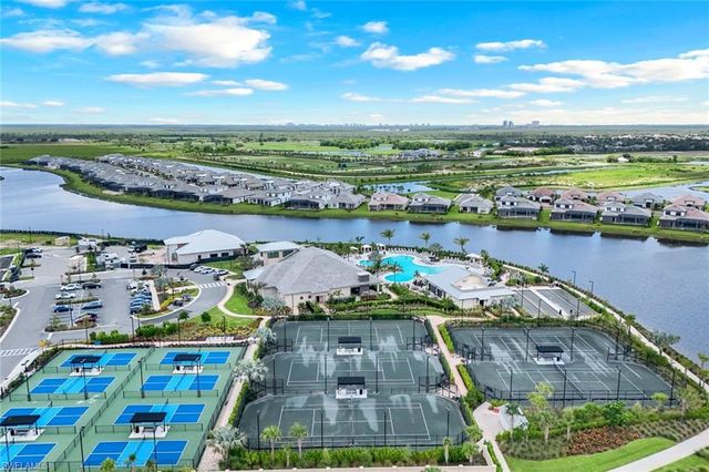 15653 Triesta Ln, Naples, FL 34114