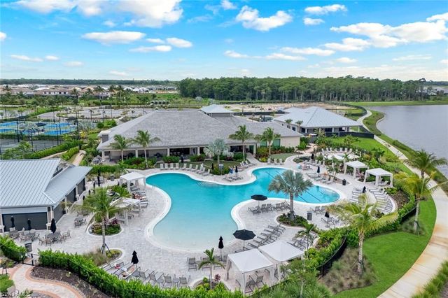 15653 Triesta Ln, Naples, FL 34114