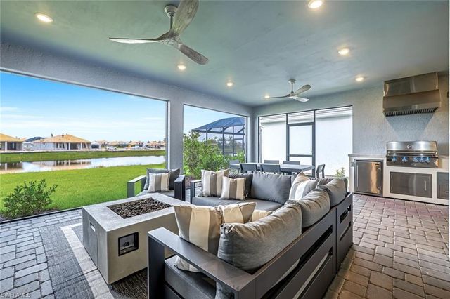 15653 Triesta Ln, Naples, FL 34114