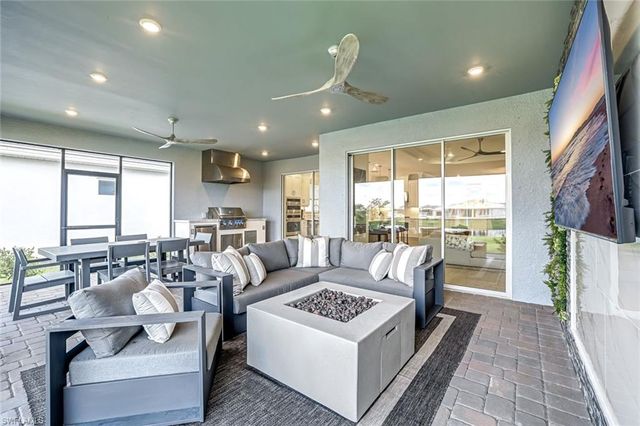 15653 Triesta Ln, Naples, FL 34114