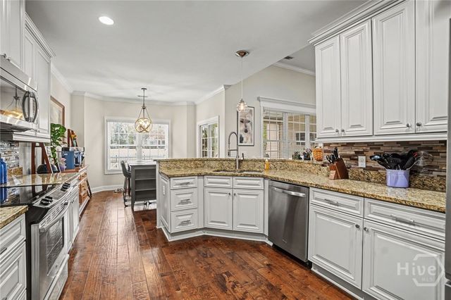 10 Bluegrass Lane, Savannah, GA 31405