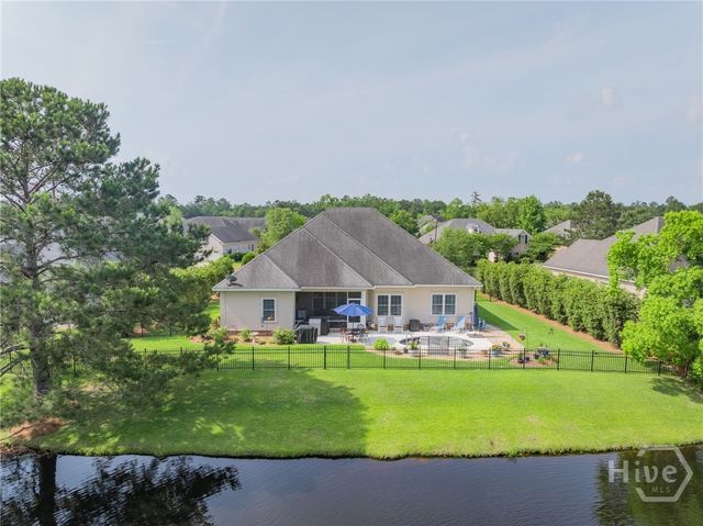 10 Bluegrass Lane, Savannah, GA 31405