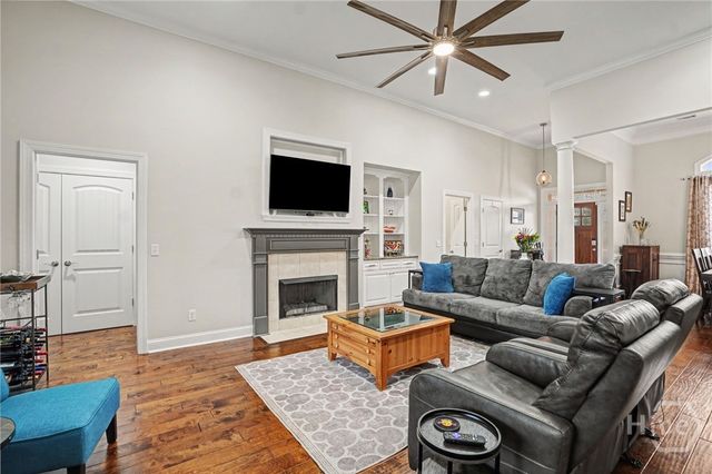 10 Bluegrass Lane, Savannah, GA 31405