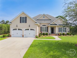 10 Bluegrass Lane, Savannah, GA 31405