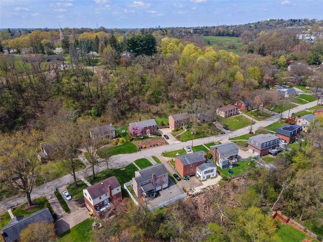 2007 Garrick Drive, Churchill Boro, PA 15235