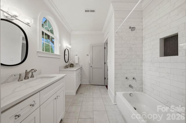 2818 Florida Avenue, Charlotte, NC 28205