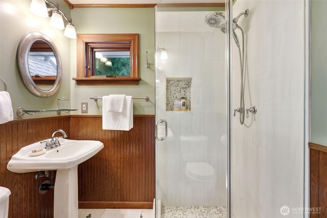 7515 Mary Avenue NW, Seattle, WA 98117
