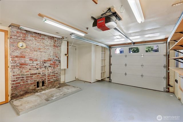 7515 Mary Avenue NW, Seattle, WA 98117