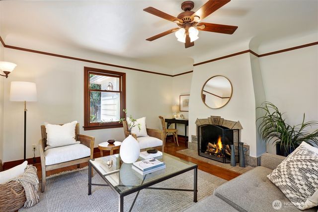 7515 Mary Avenue NW, Seattle, WA 98117