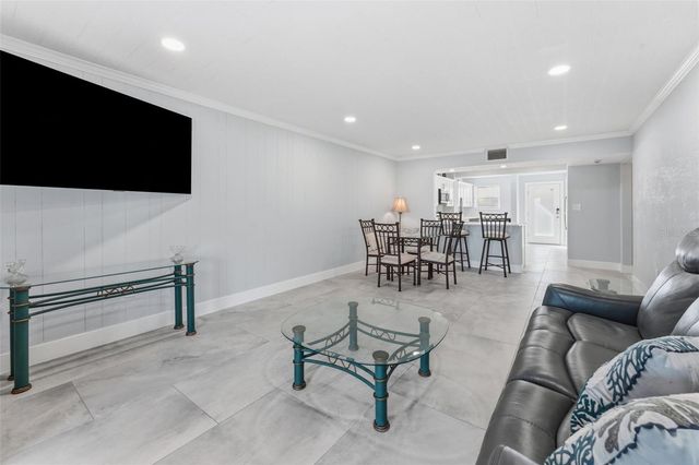 220 126TH AVENUE 1, Treasure Island, FL 33706