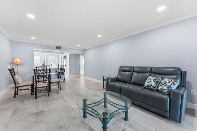 220 126TH AVENUE 1, Treasure Island, FL 33706