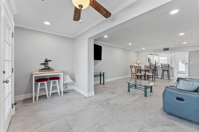 220 126TH AVENUE 1, Treasure Island, FL 33706