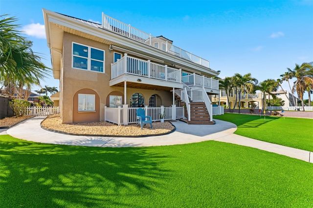 220 126TH AVENUE 1, Treasure Island, FL 33706