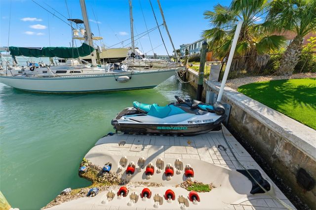 220 126TH AVENUE 1, Treasure Island, FL 33706