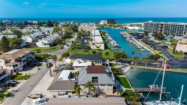 220 126TH AVENUE 1, Treasure Island, FL 33706