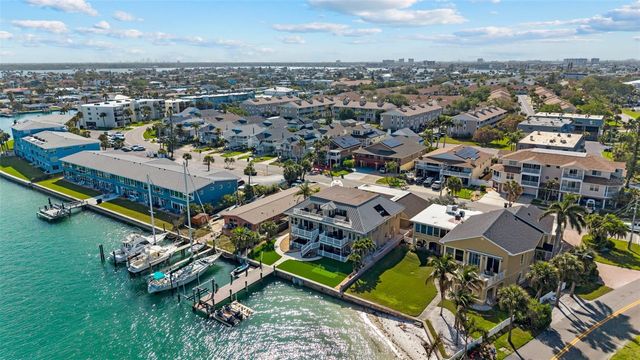 220 126TH AVENUE 1, Treasure Island, FL 33706