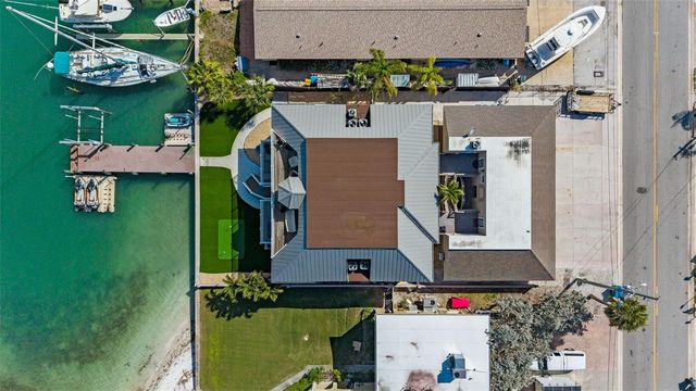 220 126TH AVENUE 1, Treasure Island, FL 33706