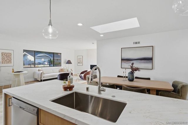 6375 Primrose Drive, La Mesa, CA 91942