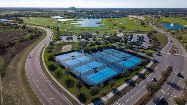 650 Pebble Beach Drive, Davenport, FL 33896