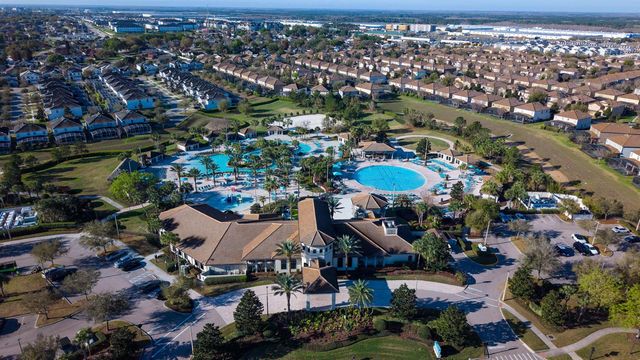 650 Pebble Beach Drive, Davenport, FL 33896