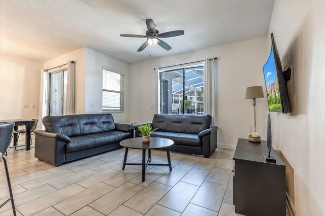 650 Pebble Beach Drive, Davenport, FL 33896