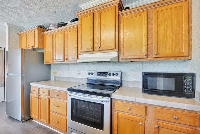 278 Tiger Lily Lane, Defuniak Springs, FL 32433