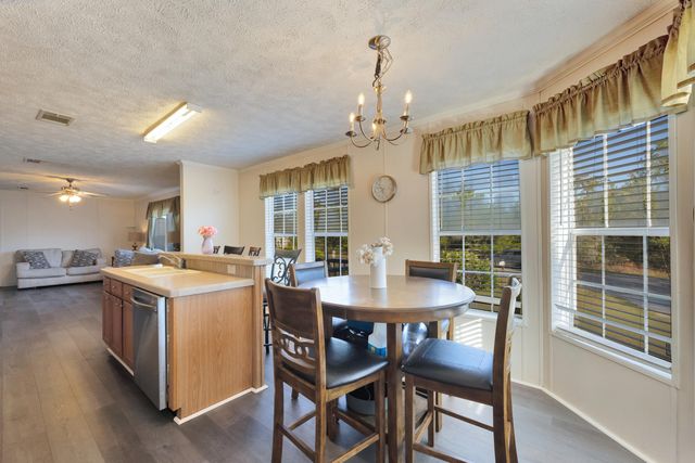 278 Tiger Lily Lane, Defuniak Springs, FL 32433