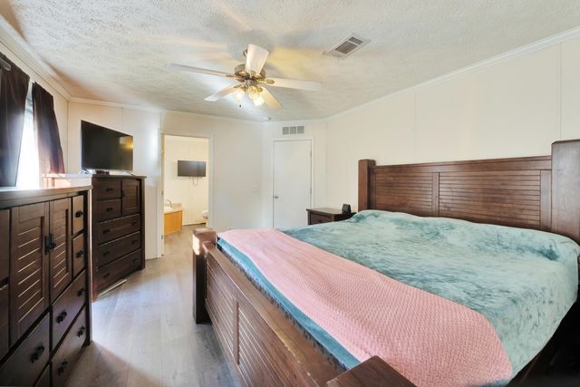 278 Tiger Lily Lane, Defuniak Springs, FL 32433