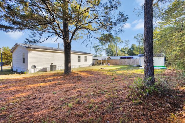 278 Tiger Lily Lane, Defuniak Springs, FL 32433